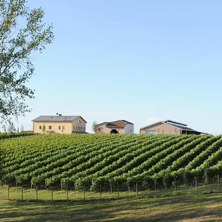 בית חווה Pianderna Agriwellness *